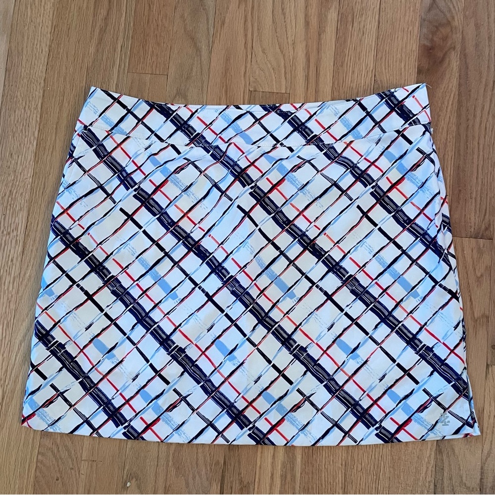 NWT IZOD golf white patterned golf skort size 14